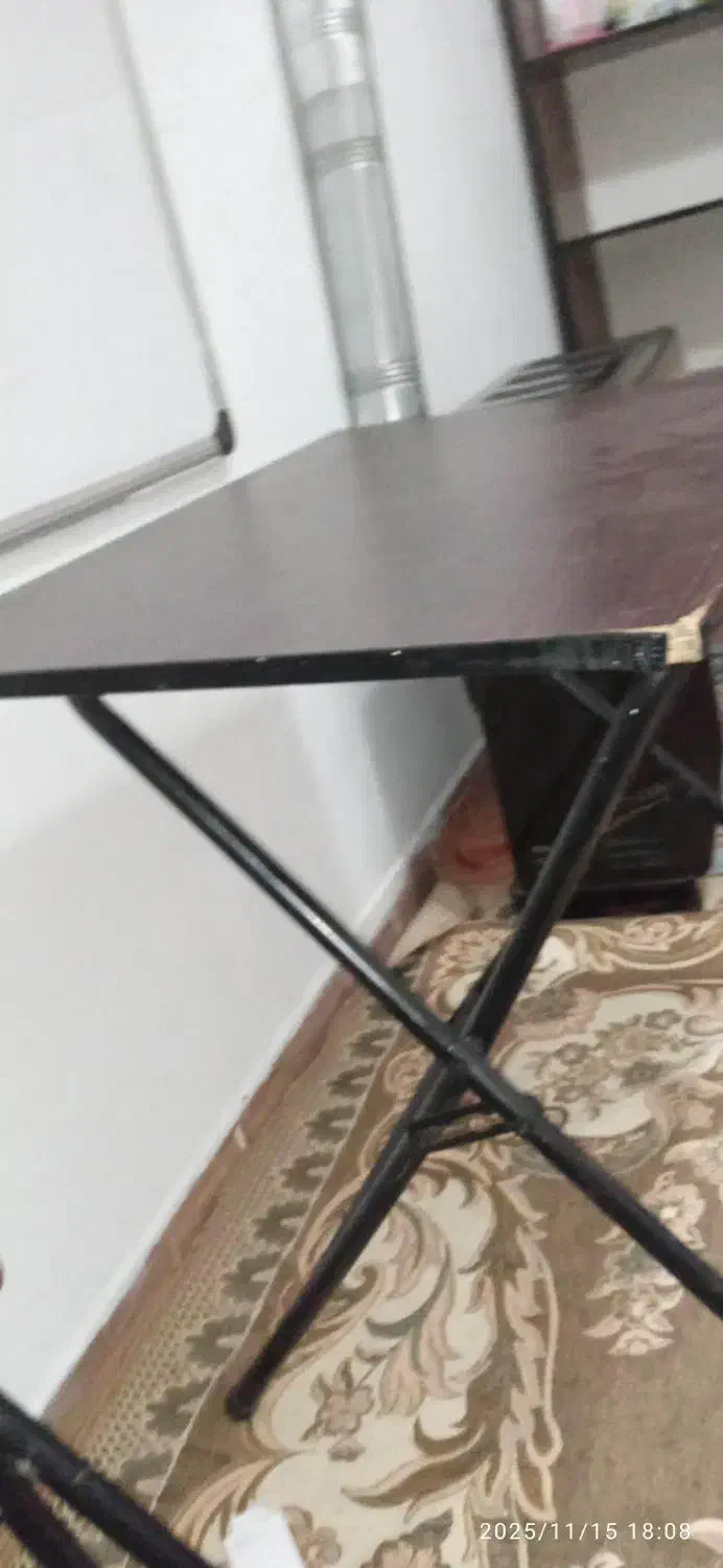 میز تحریرتاشو|میز تحریر و کامپیوتر|شهریار, شهرک وائین|دیوار