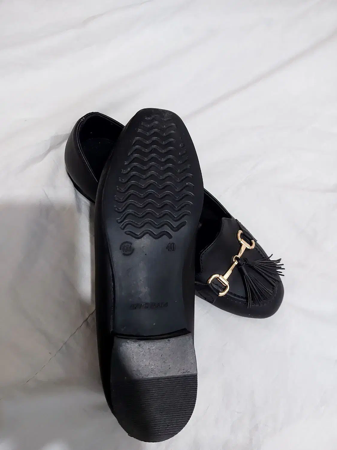 کفش|کیف، کفش، کمربند|قرچک, شهرک الحدید|دیوار