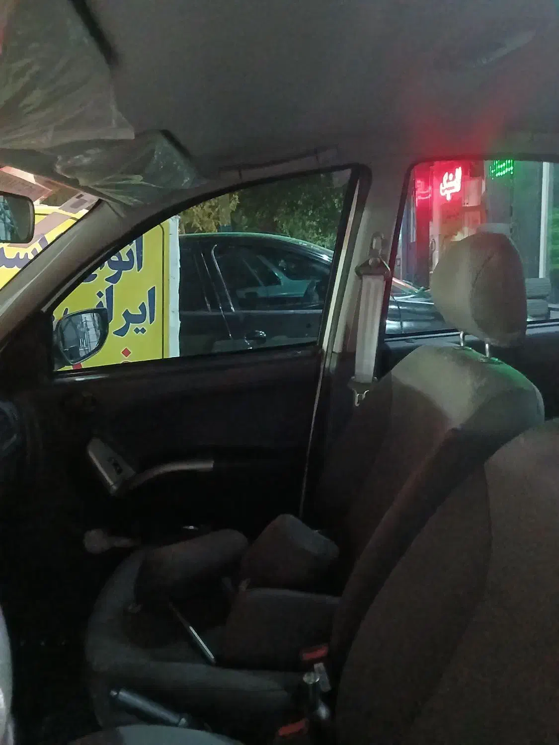 نصب شیشه دودی در محل|خدمات موتور و ماشین|کرج, دولتآباد|دیوار