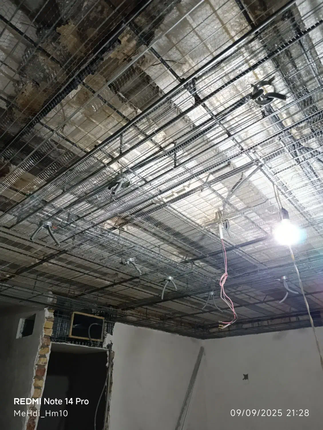 اجرای برق ساختمان|خدمات پیشه و مهارت|ساوه, |دیوار