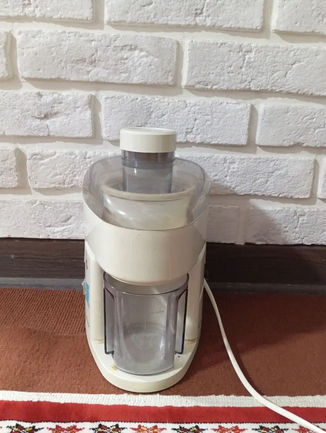 آبمیوه گیری|آبمیوهگیر و آبمرکباتگیر|گنبد کاووس, |دیوار