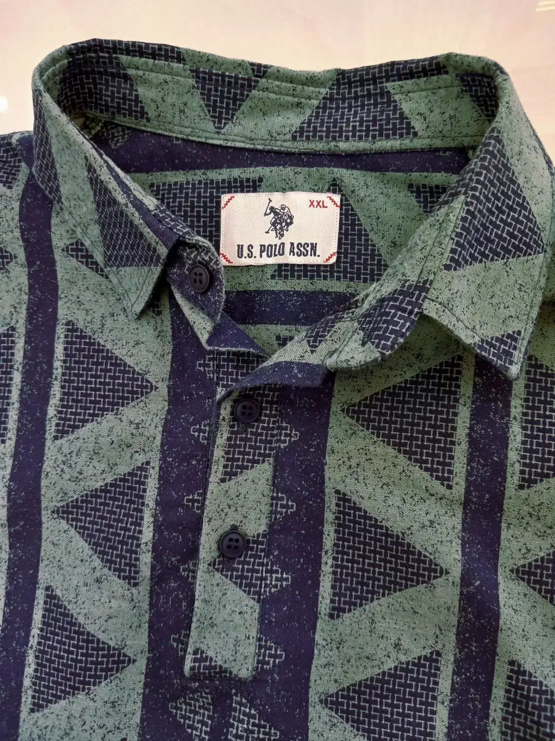 پیراهن و تیشرت|لباس|فلاورجان, |دیوار