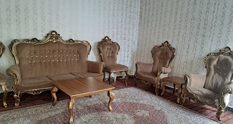 مبل ۹ نفره همراه ۳ عدد عسلی|مبلمان خانگی و میز عسلی|پارس‌آباد, |دیوار