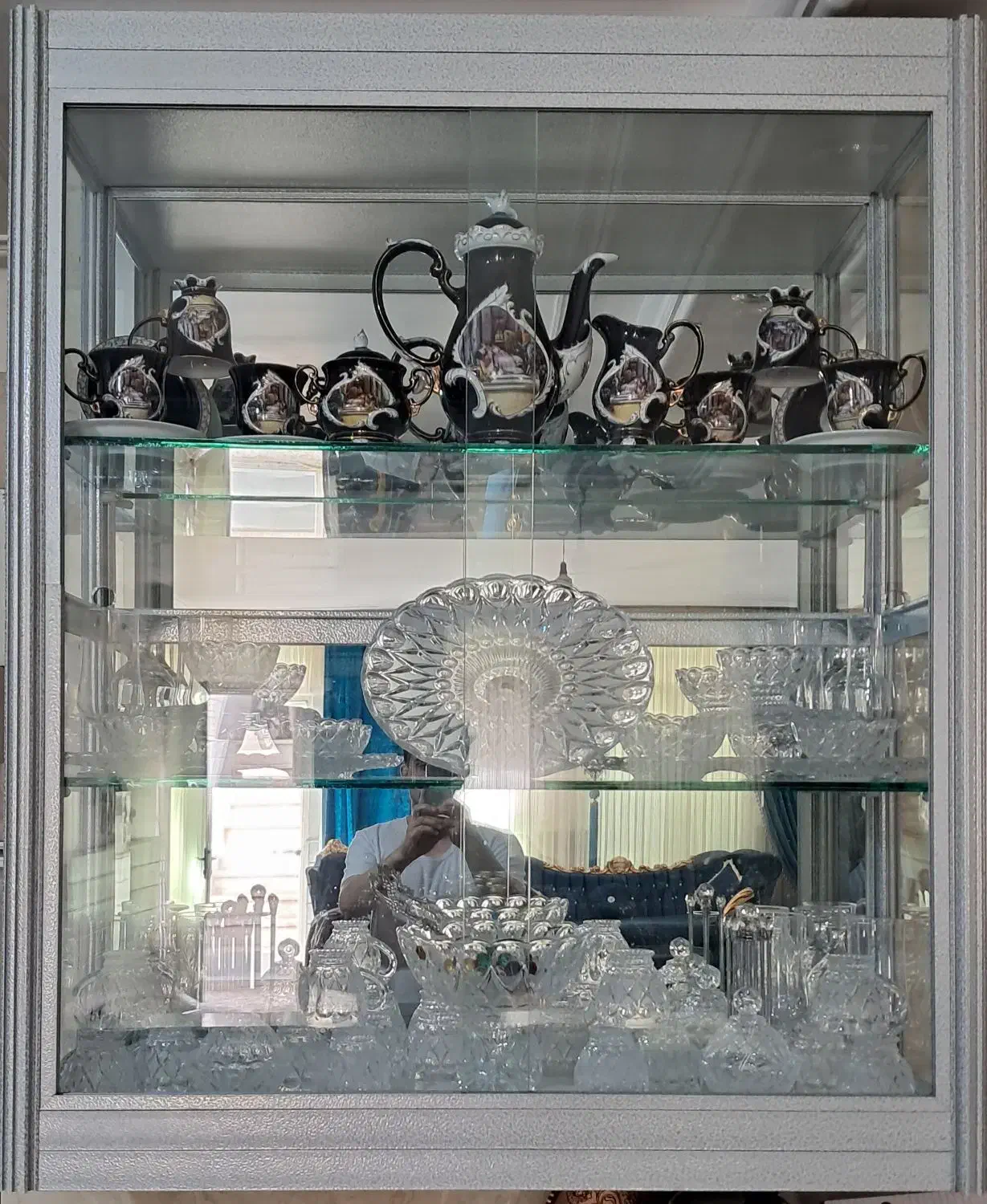 ویترین آلومینیومی قیمت توافقی|فروشگاه و مغازه|قم, لسانی|دیوار