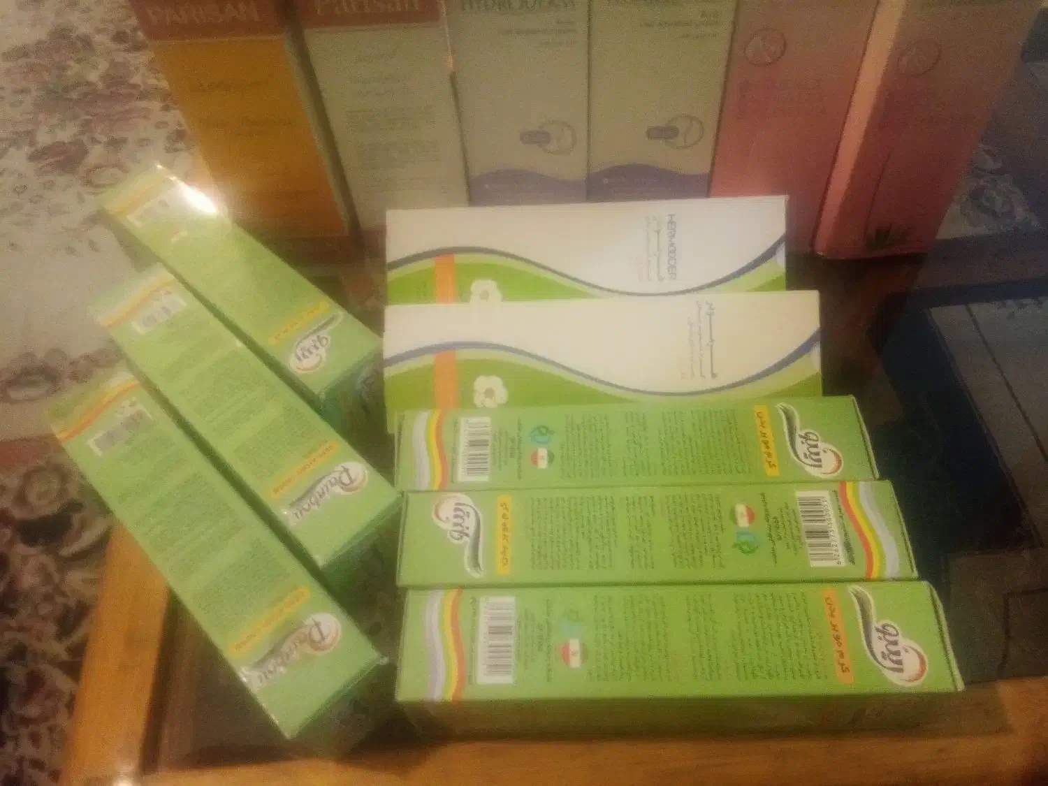 مقداری موبر نو میباشد زیر قیمت بازار|آرایشی، بهداشتی، درمانی|محمدشهر, شهرک چمران|دیوار