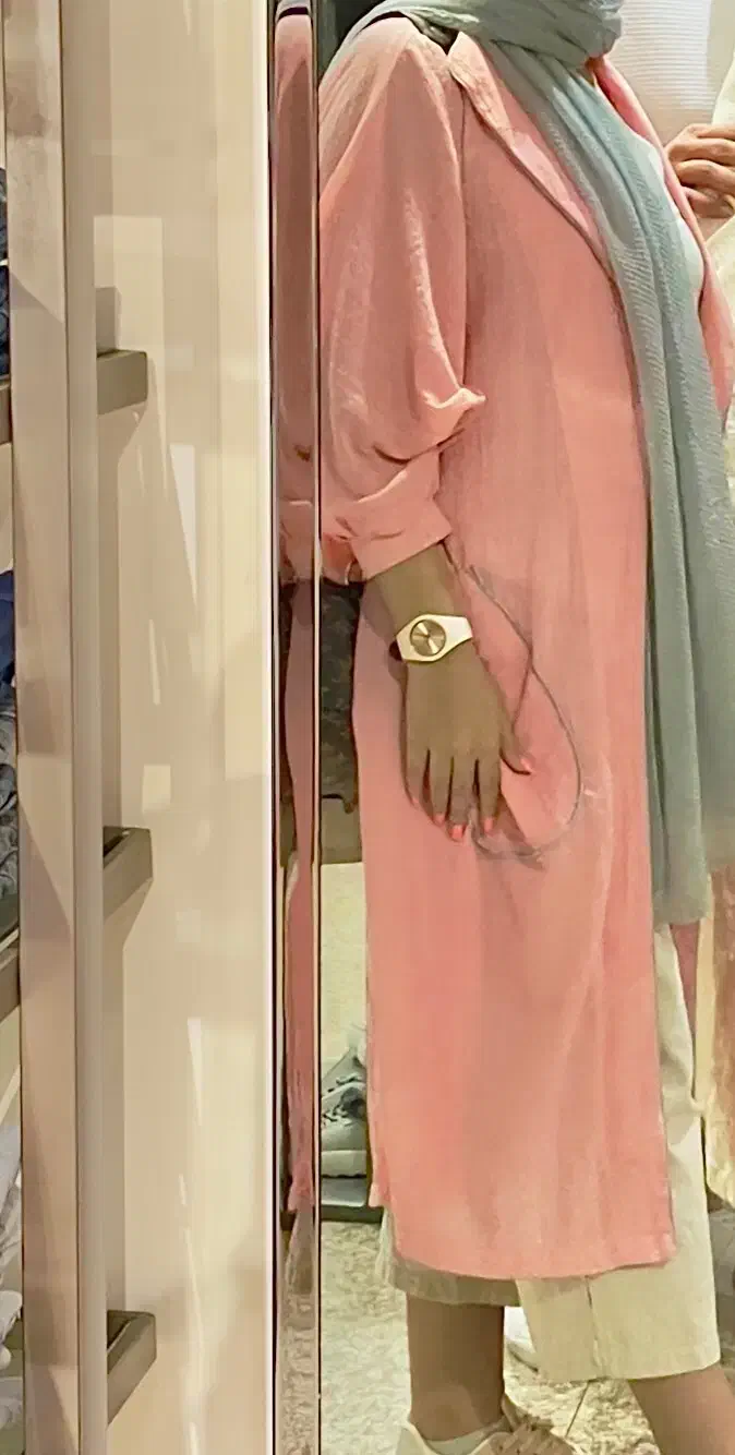 مانتو و بارونی|لباس|شیراز, کوی وحدت|دیوار