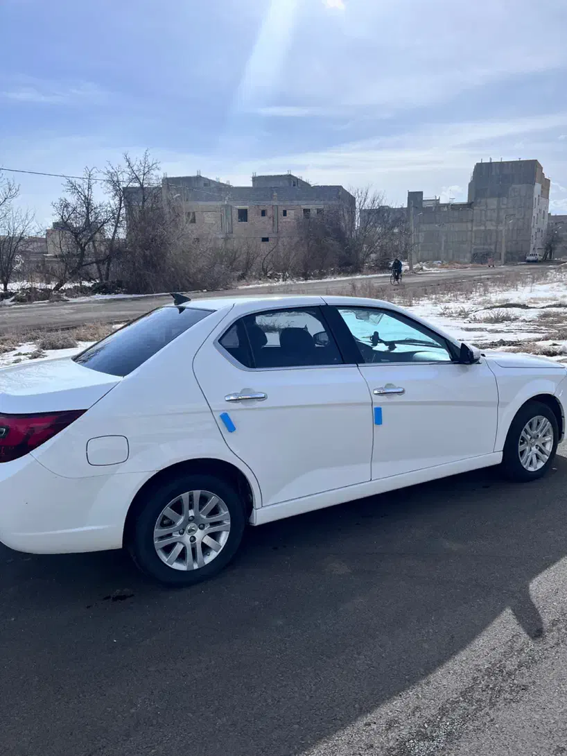 دنا پلاس ۶دنده ۴۰۳|خودرو سواری و وانت|سراب, |دیوار