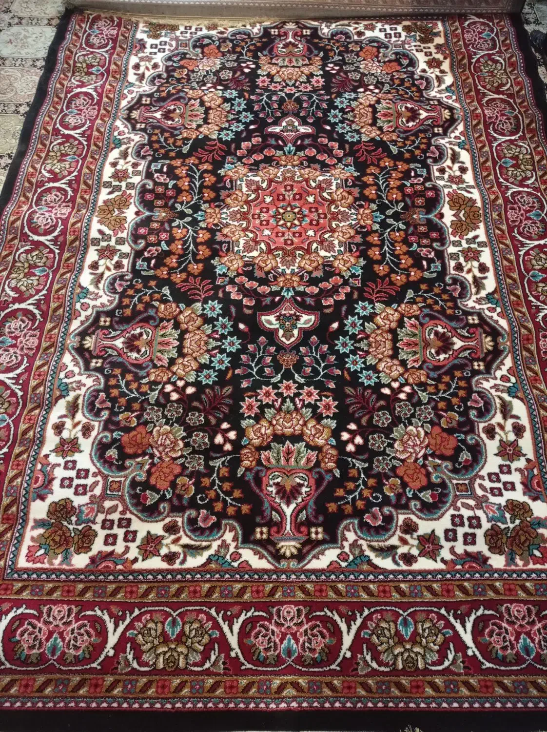 فرش|فرش|تربت‌حیدریه, شهرک ولیعصر|دیوار