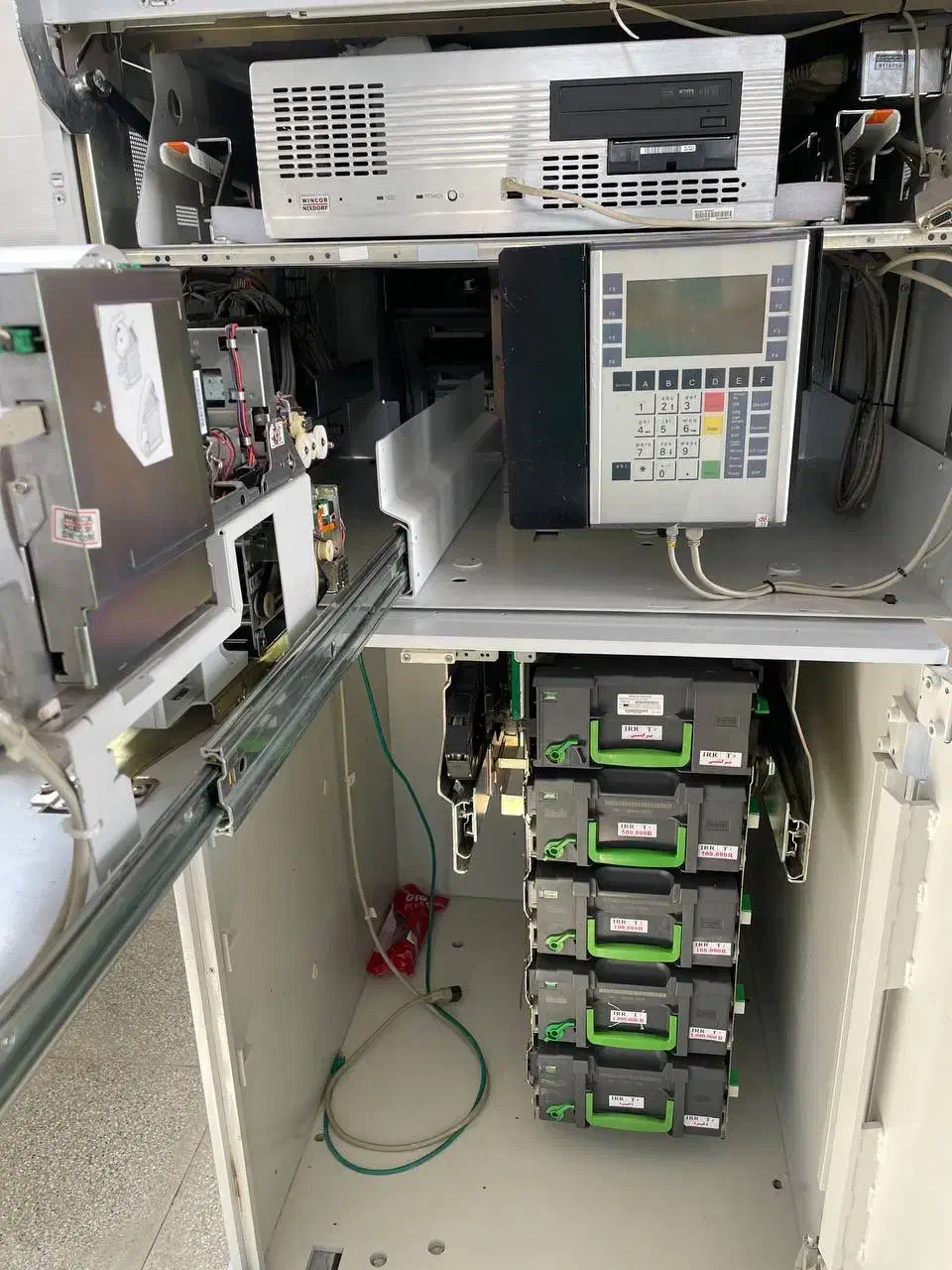 خودپرداز *عابر بانک شخصی با قرار داد شرکت معتبر|فروشگاه و مغازه|جوانرود, |دیوار