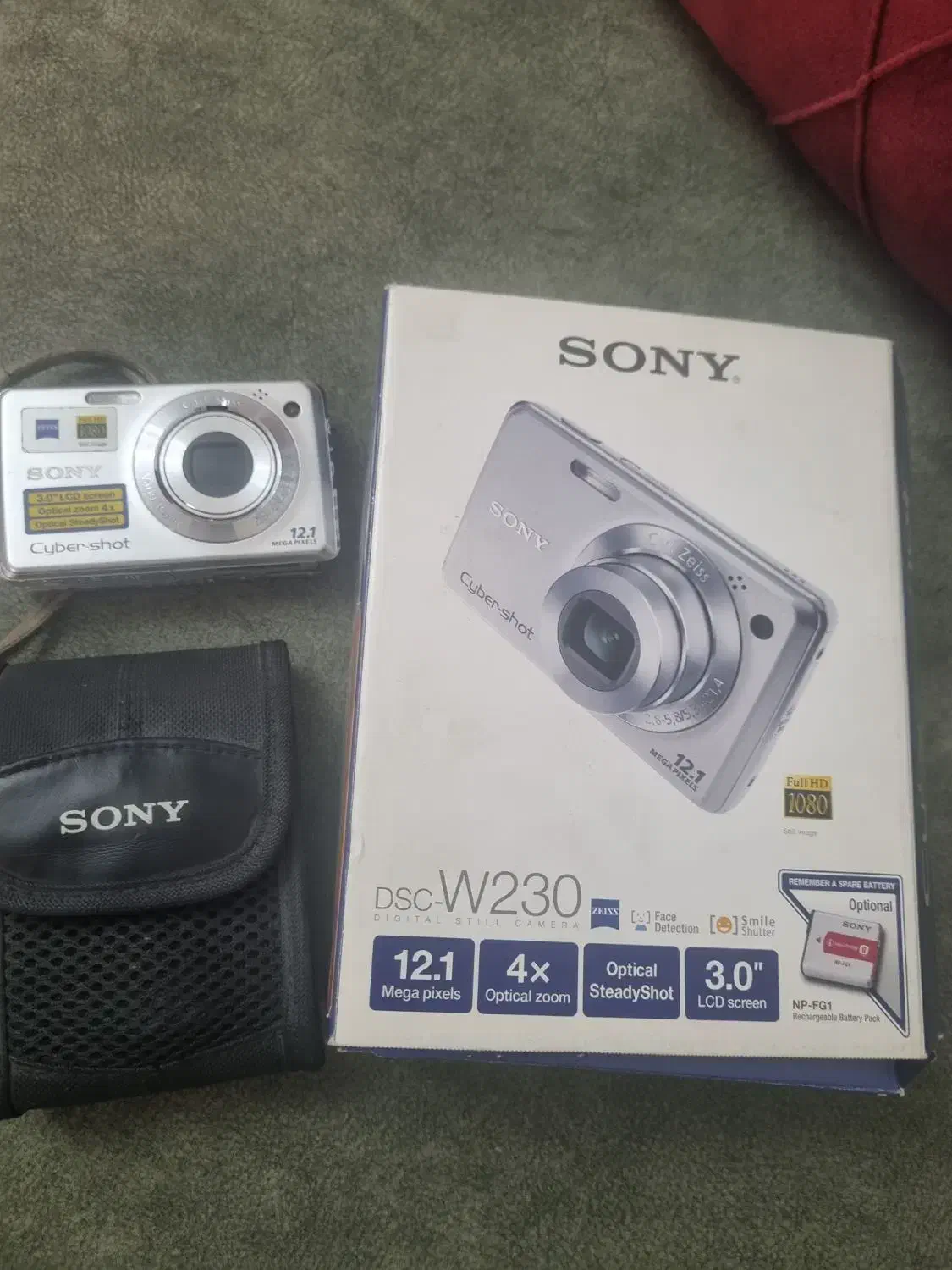 دوربین عکاسی و فیلمبرداری|دوربین عکاسی و فیلمبرداری|اندیشه, اندیشه فاز ۳|دیوار