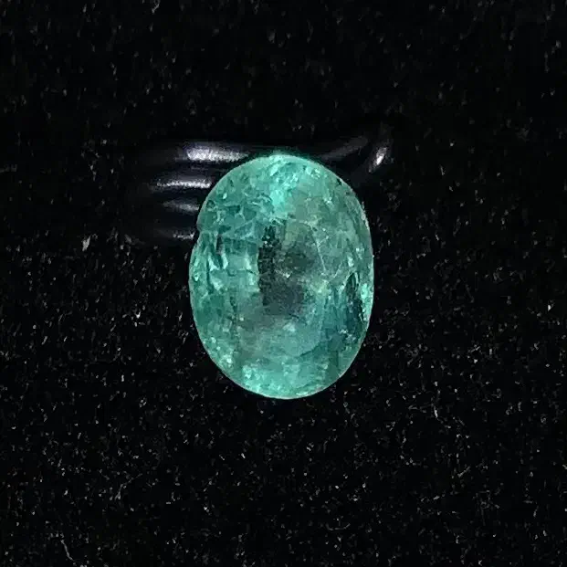 زمرد زامبیا ۲/۵قیراط|جواهرات|شیراز, آبیاری|دیوار