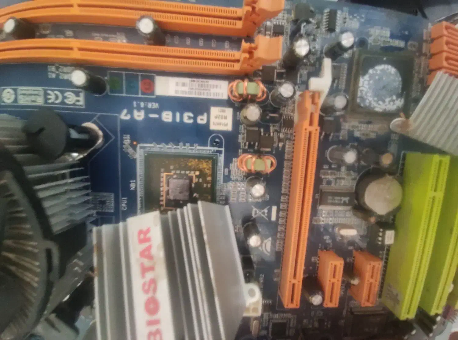 کیس قدیمی و جدید ارتقا ویندوز|قطعات و لوازم جانبی رایانه|نیشابور, ابراهیمی|دیوار