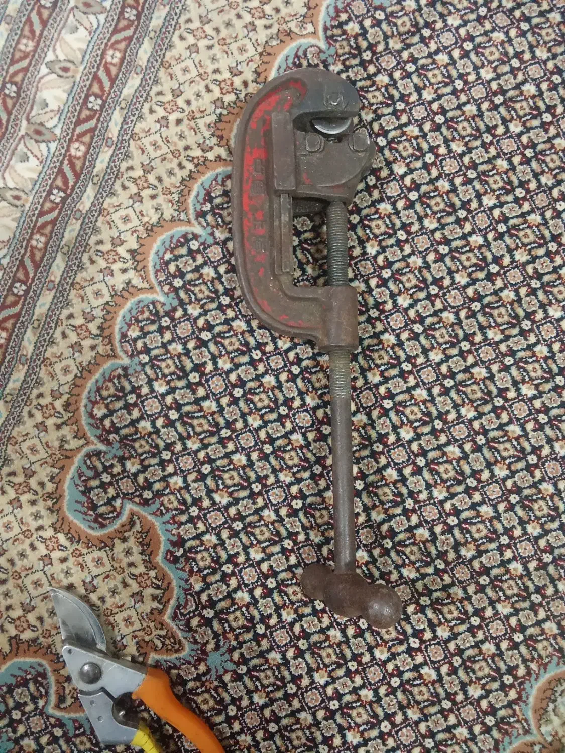 لوله بر|ابزارآلات|مرودشت, فرهنگ|دیوار