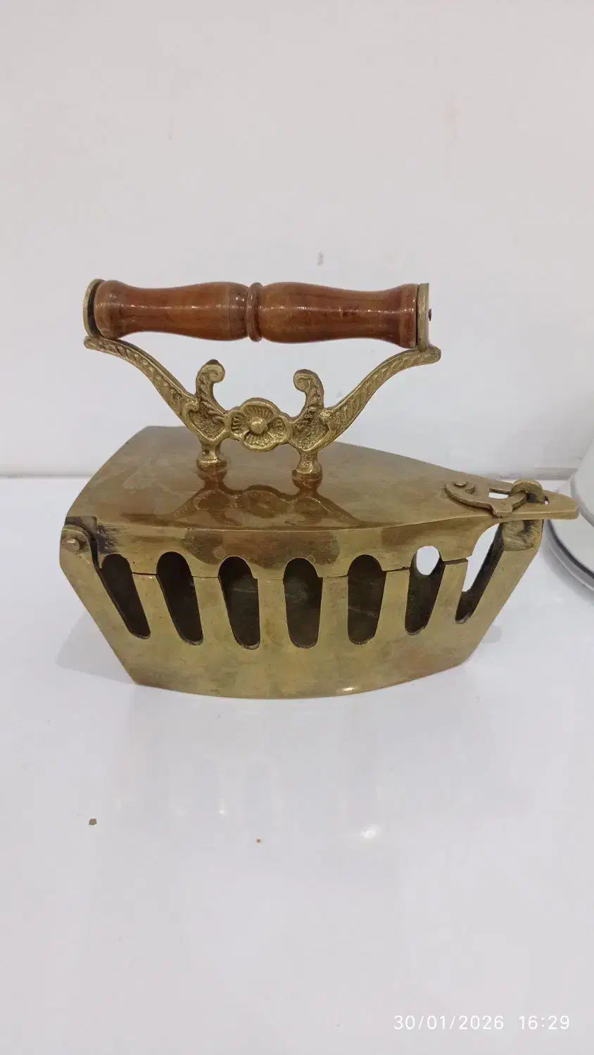 اتو زغالی|قوری، کتری، قهوه‌ساز دستی|مشهد, عامل|دیوار