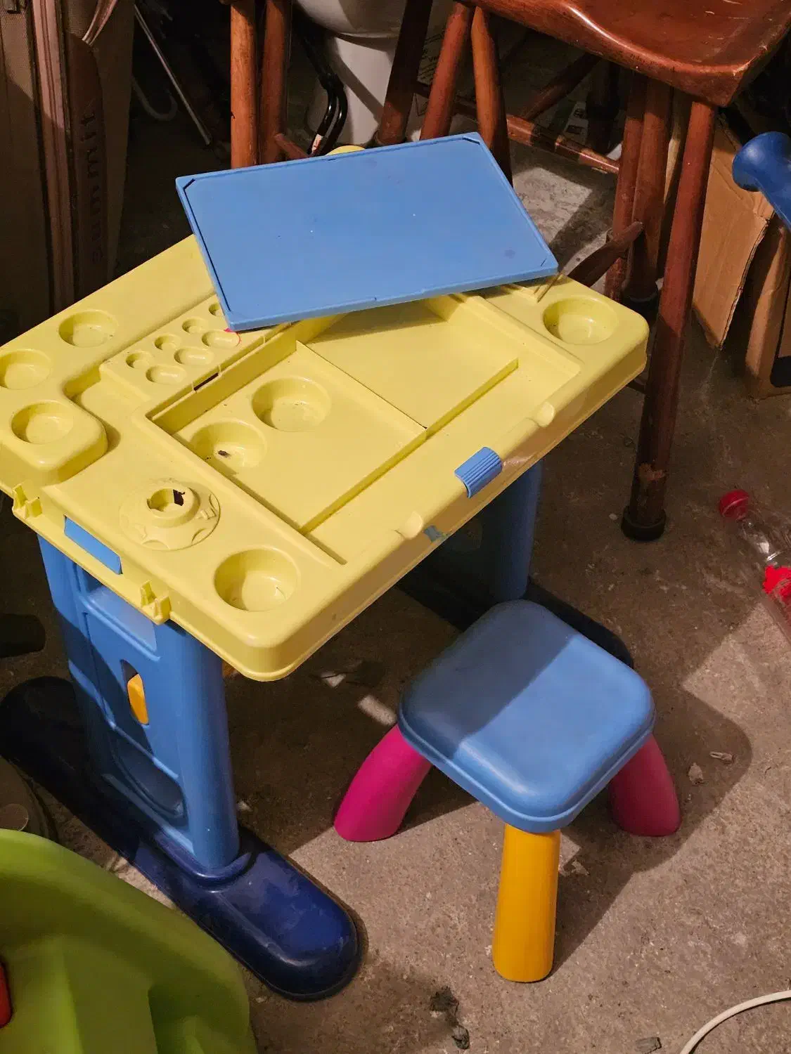 میز نقاشی کودک خارجی|اسباب و اثاث بچه|تهران, ونک|دیوار