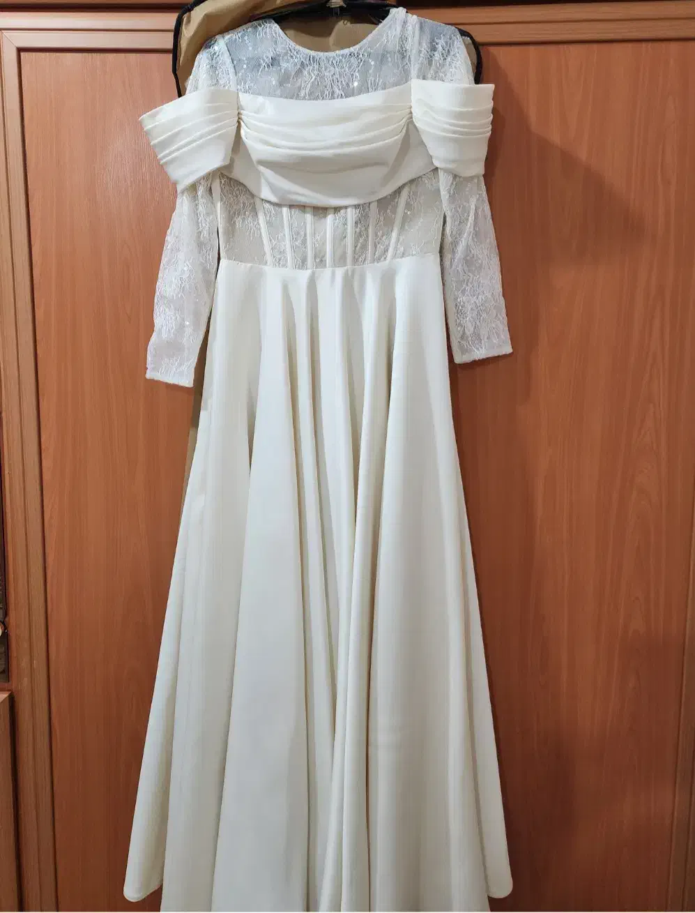 لباس مجلسی|لباس|سوسنگرد, |دیوار