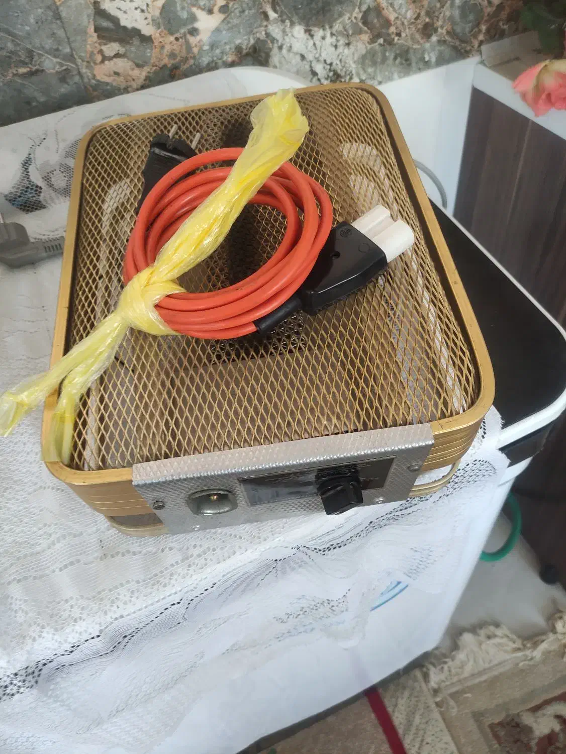 منقل برقی|سایر لوازم برقی|بروجرد, |دیوار