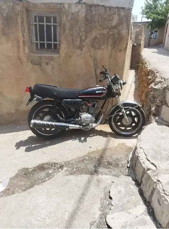 موتور|موتورسیکلت|پاوه, |دیوار