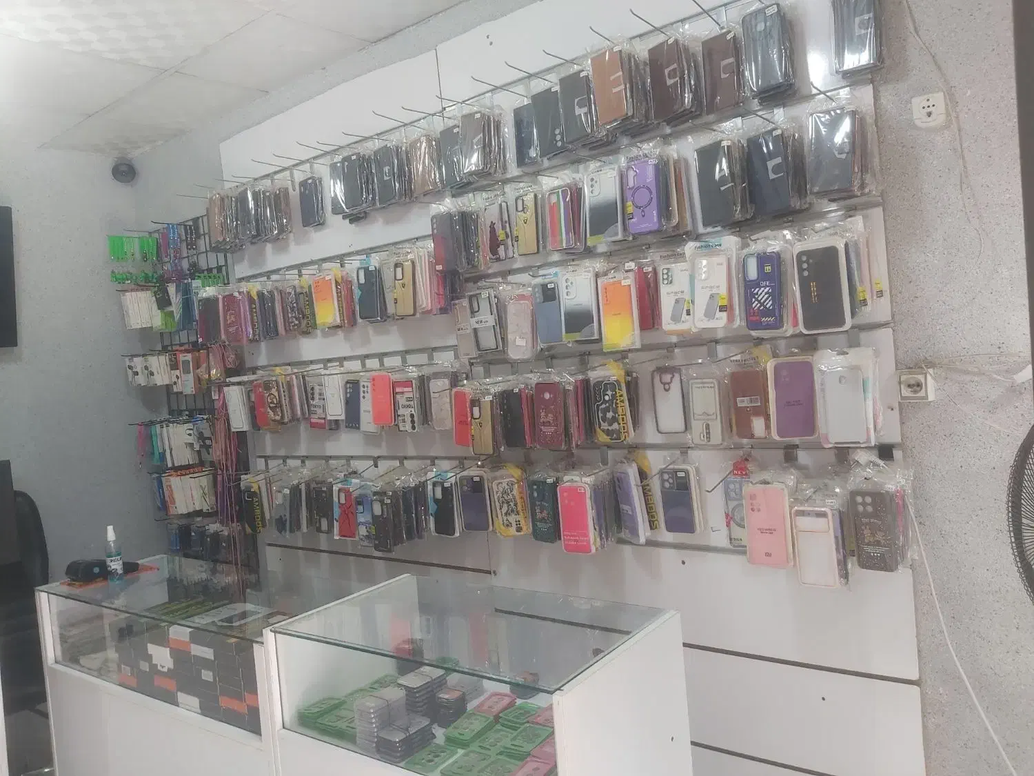 مغازه گوشی و جانبی|لوازم جانبی موبایل و تبلت|کوهدشت, |دیوار
