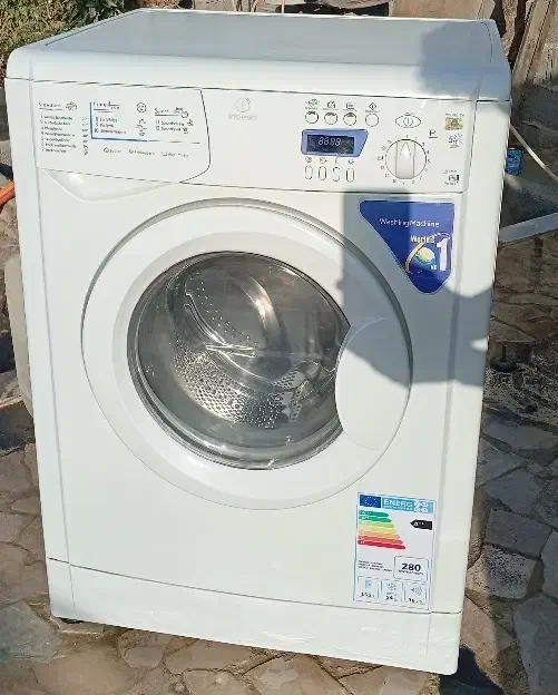 ماشین لباسشوییIndesit|ماشین لباسشویی و خشک‌کن لباس|مشهد, امیریه|دیوار