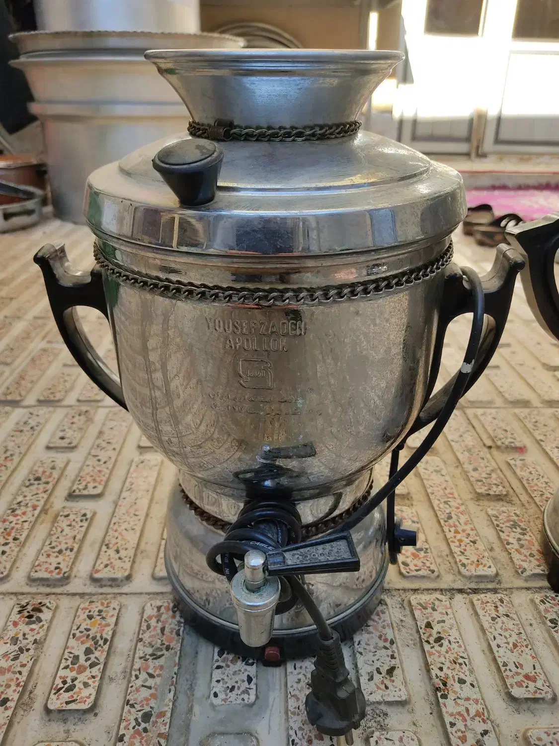 سماوربرقی‌آپولون‌برقی‌وسماورگازی کوچک‌سالم|سماور، چای‌ساز، قهوه‌ساز|مرند, |دیوار