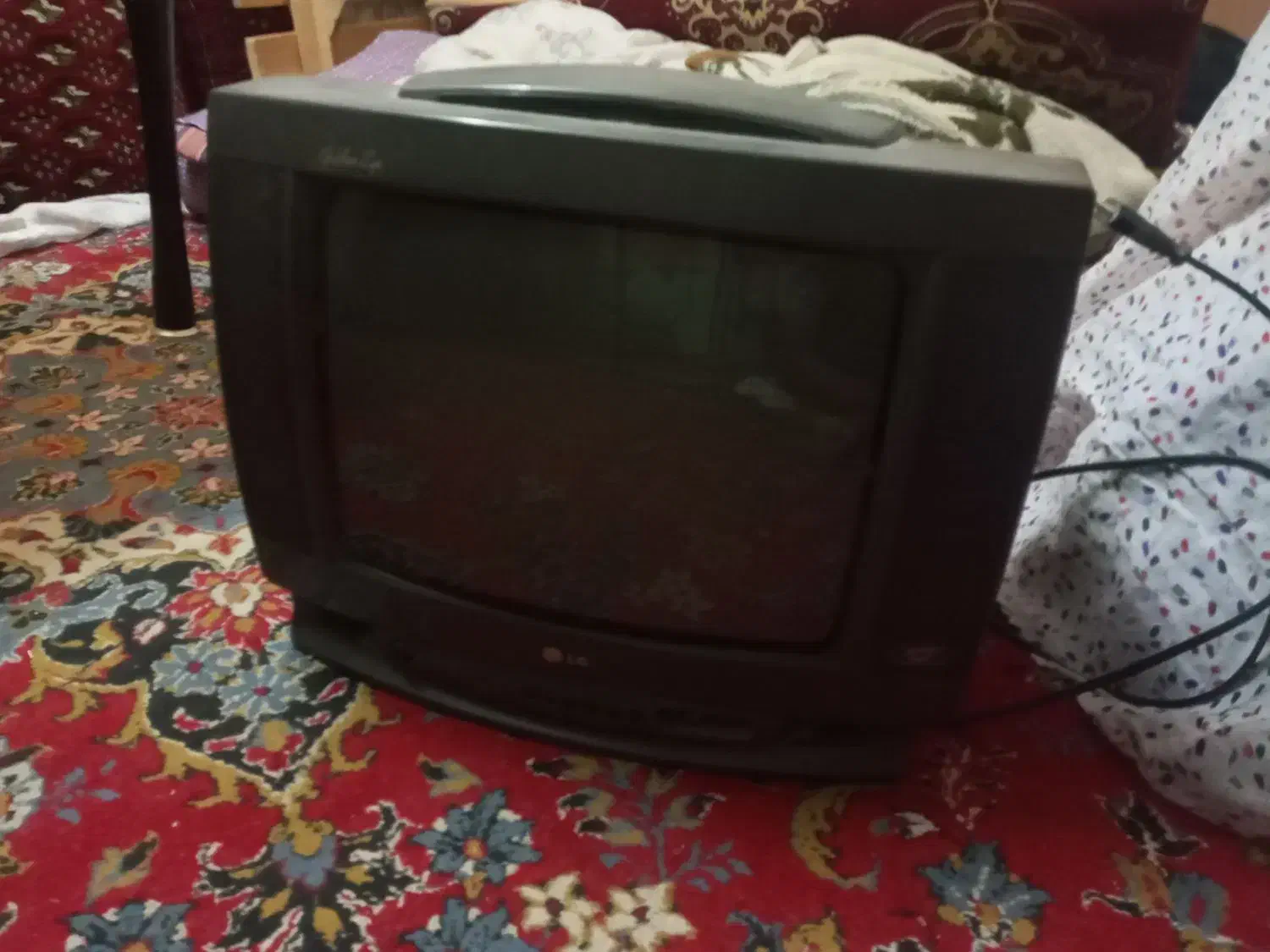 تلوزیون سالم سالم|تلویزیون و پروژکتور|تربت‌حیدریه, کلاته توکلی|دیوار