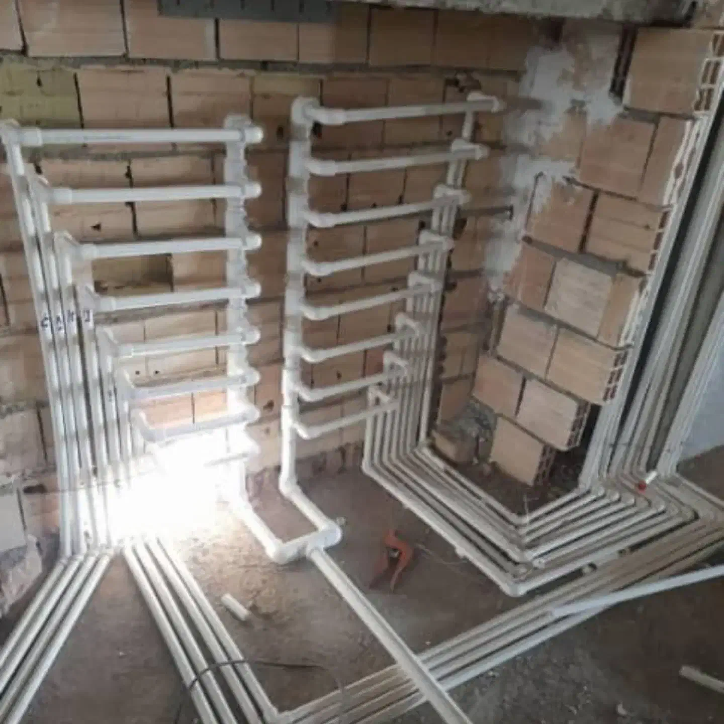 لوله کشی و برقکاری ساختمان انجام میشود|خدمات پیشه و مهارت|بهبهان, |دیوار