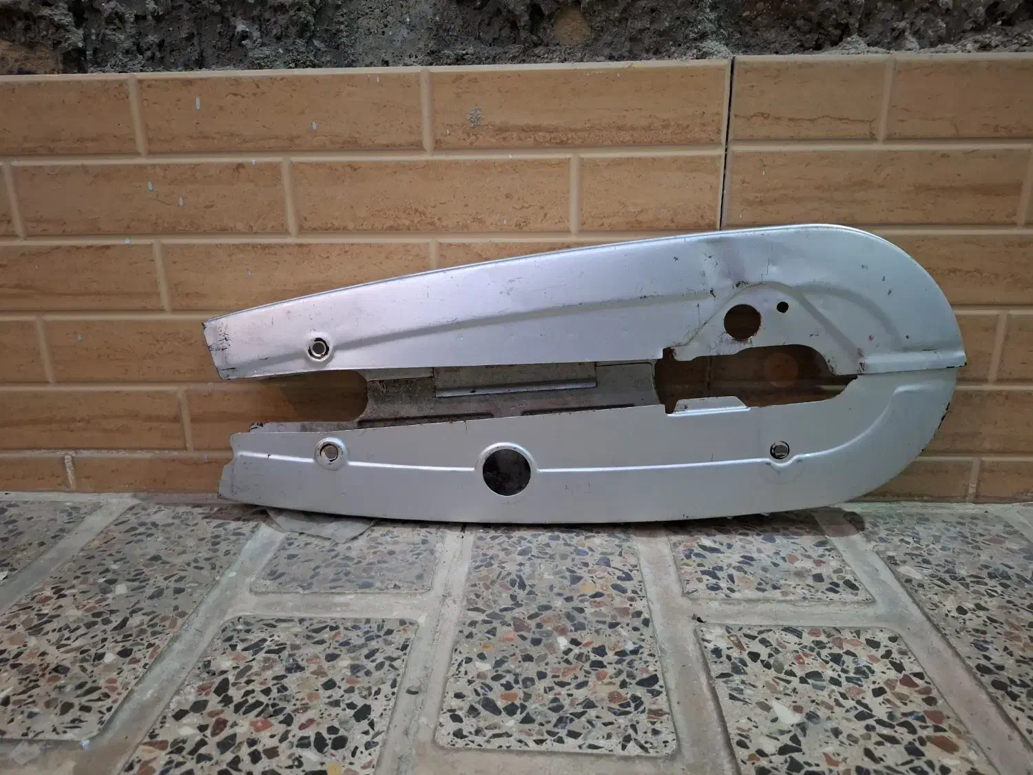 قاب زنجیر و اگزوز ۷۰|قطعات یدکی و لوازم جانبی|مرودشت, ژیان|دیوار