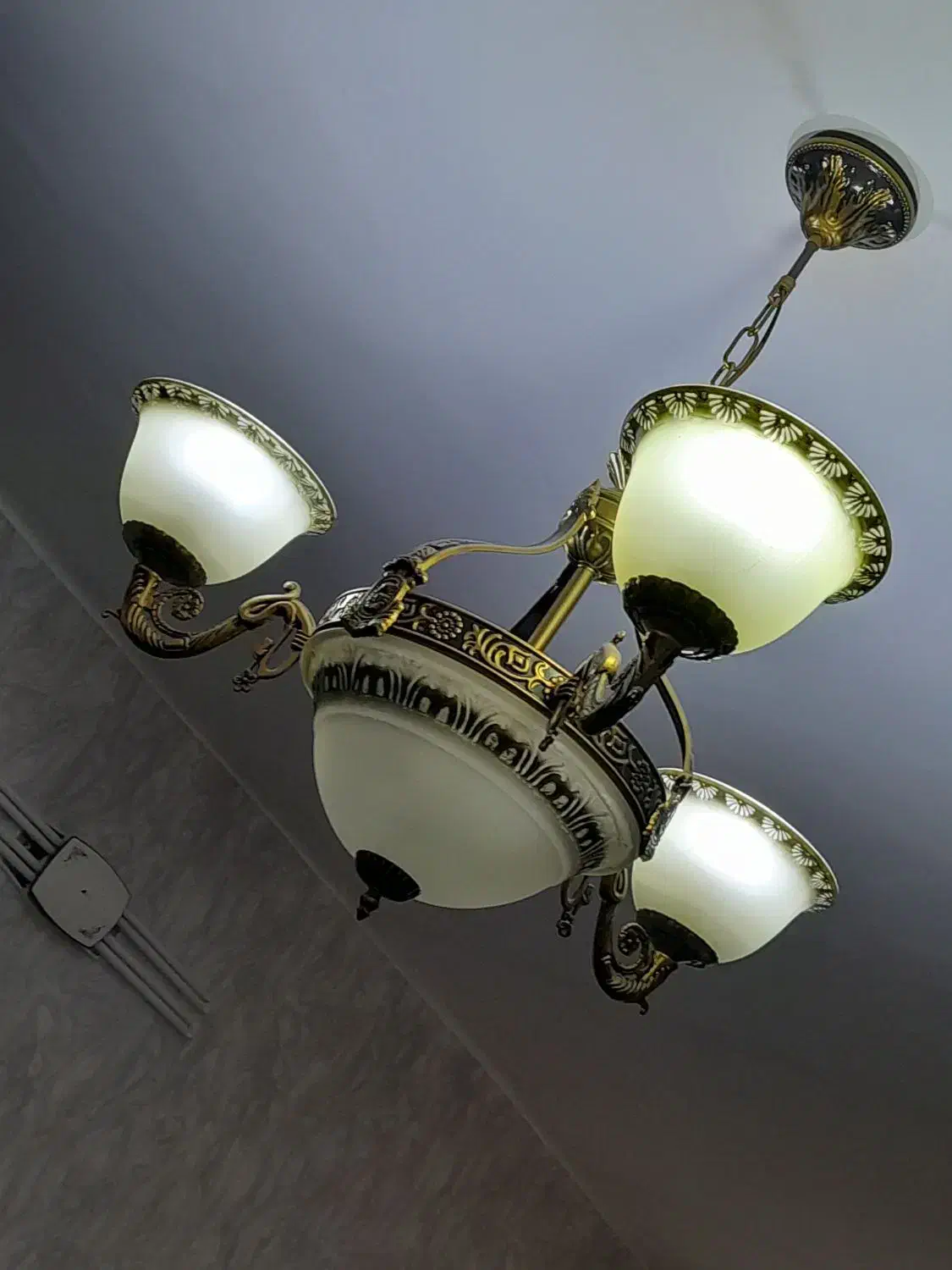 لوستر بسیار تمیز و سالم|لوستر و چراغ آویز|قزوین, |دیوار