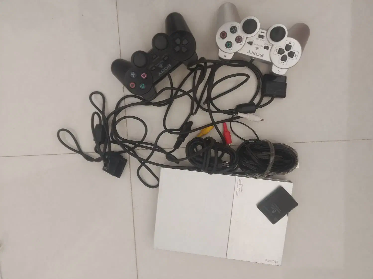 پلی استیشن 2 همراه ۲ دسته و ۲ فلش ۳۲ گیگ|کنسول، بازی ویدئویی و آنلاین|بروجرد, |دیوار