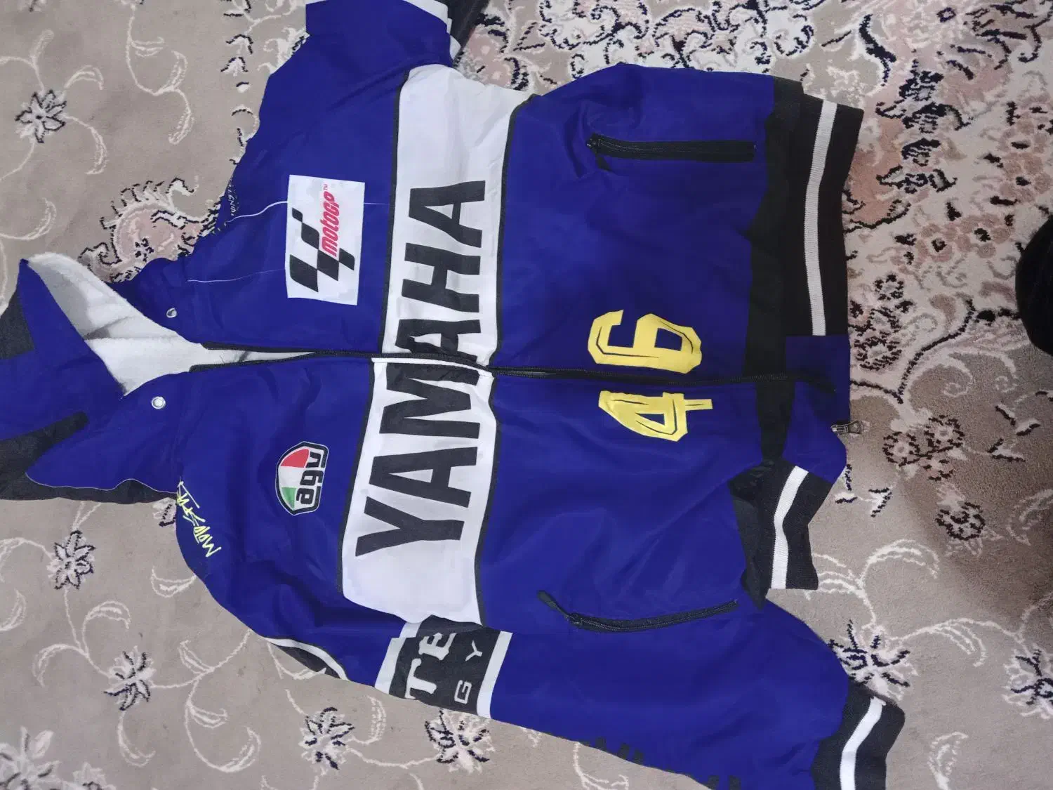 سوشرت یاماها|لباس|قیدار, |دیوار