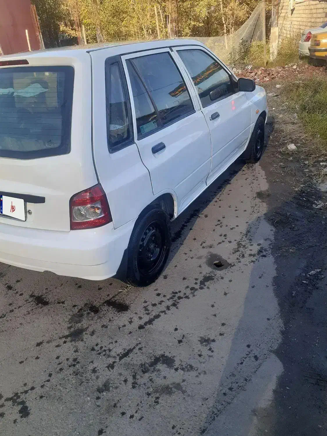 ۱۱۱مدل۹۵|خودرو سواری و وانت|لاهیجان, لیالستان|دیوار