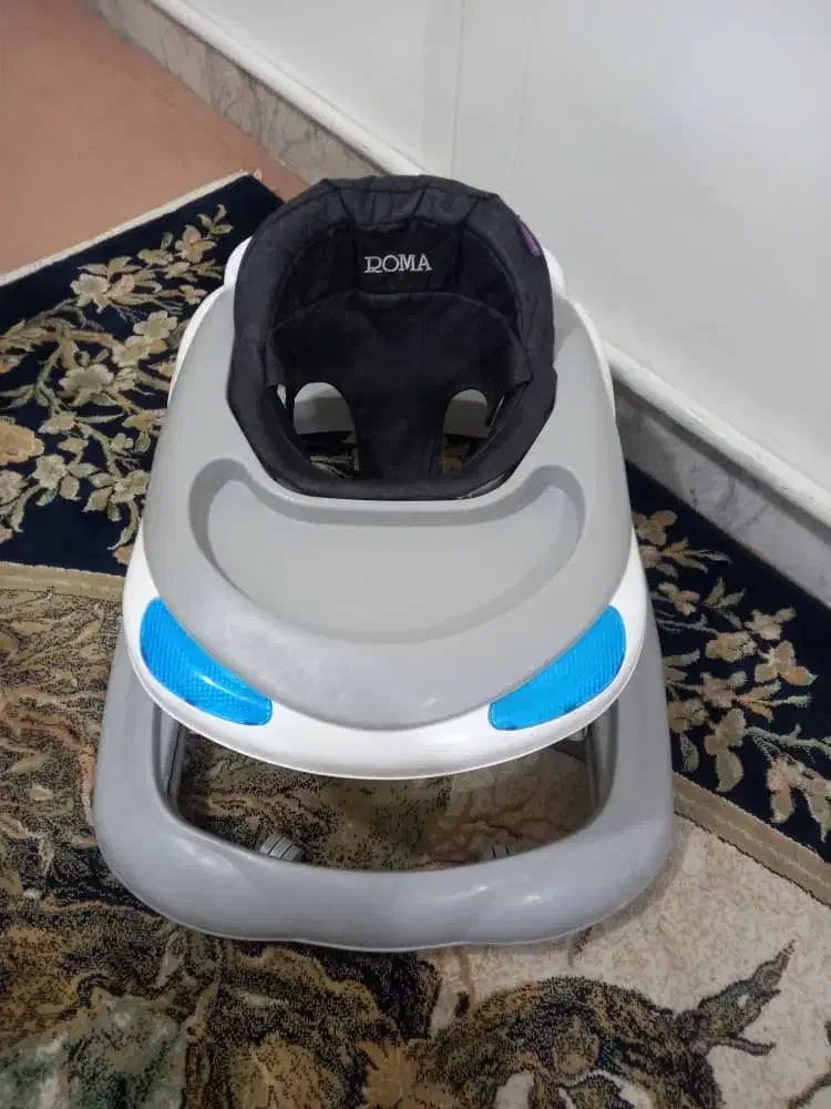 روروئک|کالسکه و لوازم جانبی|بومهن, |دیوار