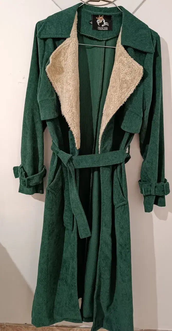 پالتوی کبریتی پاییزه|لباس|مهاباد (آذربایجان غربی), |دیوار