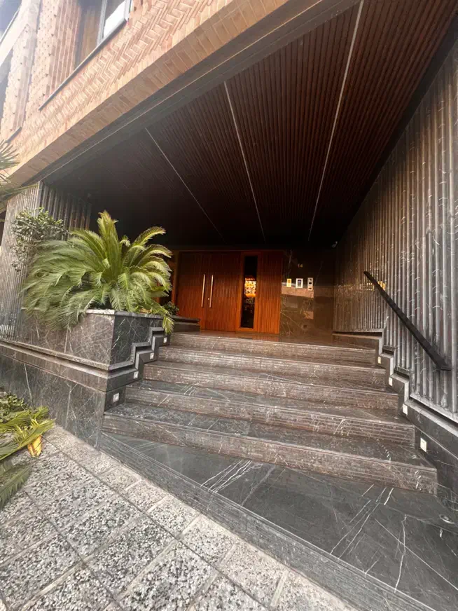 ۱۰۰ متری دروس