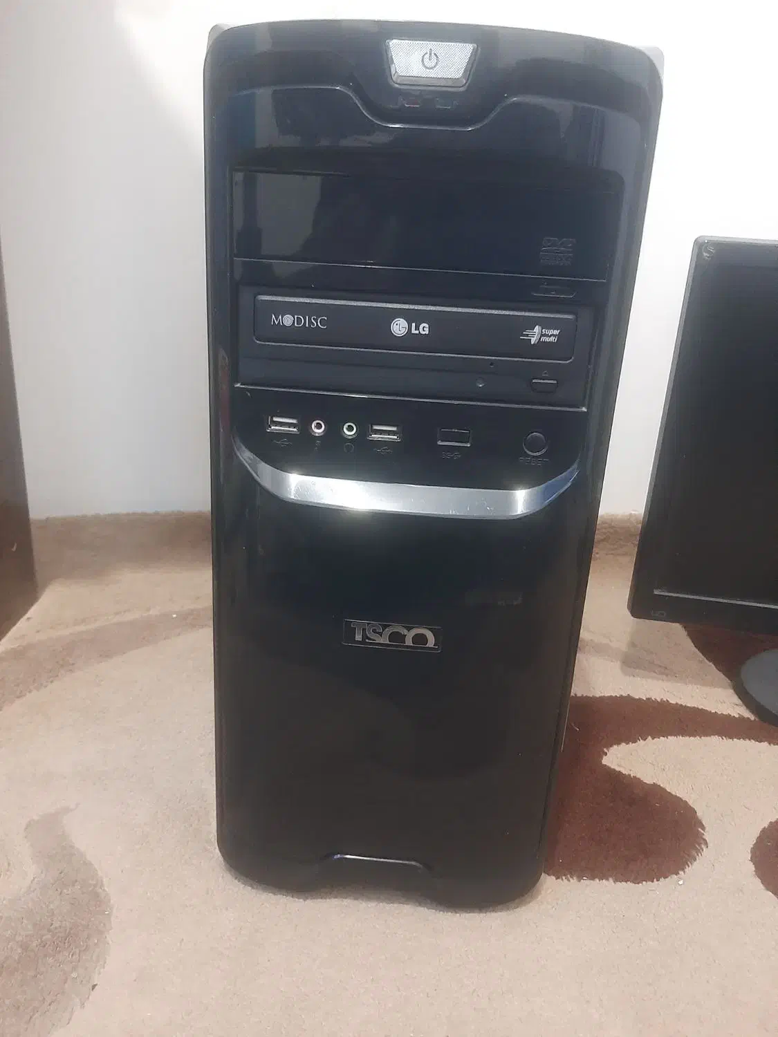 کامپیوتر و کیس LG و کیبورد آرجی بی|رایانه رومیزی|کامیاران, |دیوار