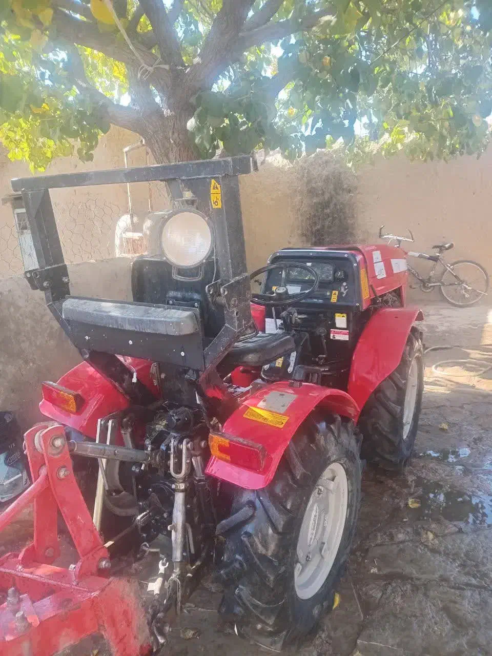 تراکتور کمرشکن|خودرو سنگین|اسفراین, |دیوار