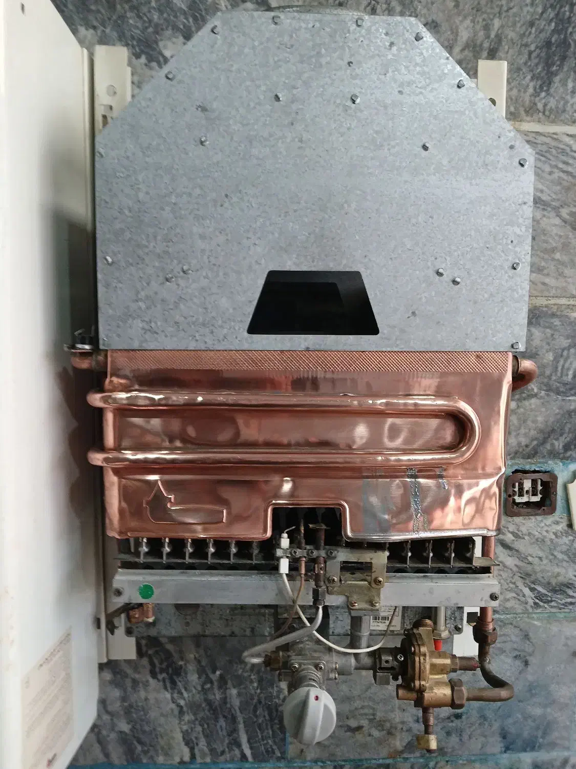 آبگرمگن 3118 درحد نو ،،|آبگرمکن، پکیج، شوفاژ|بروجرد, |دیوار