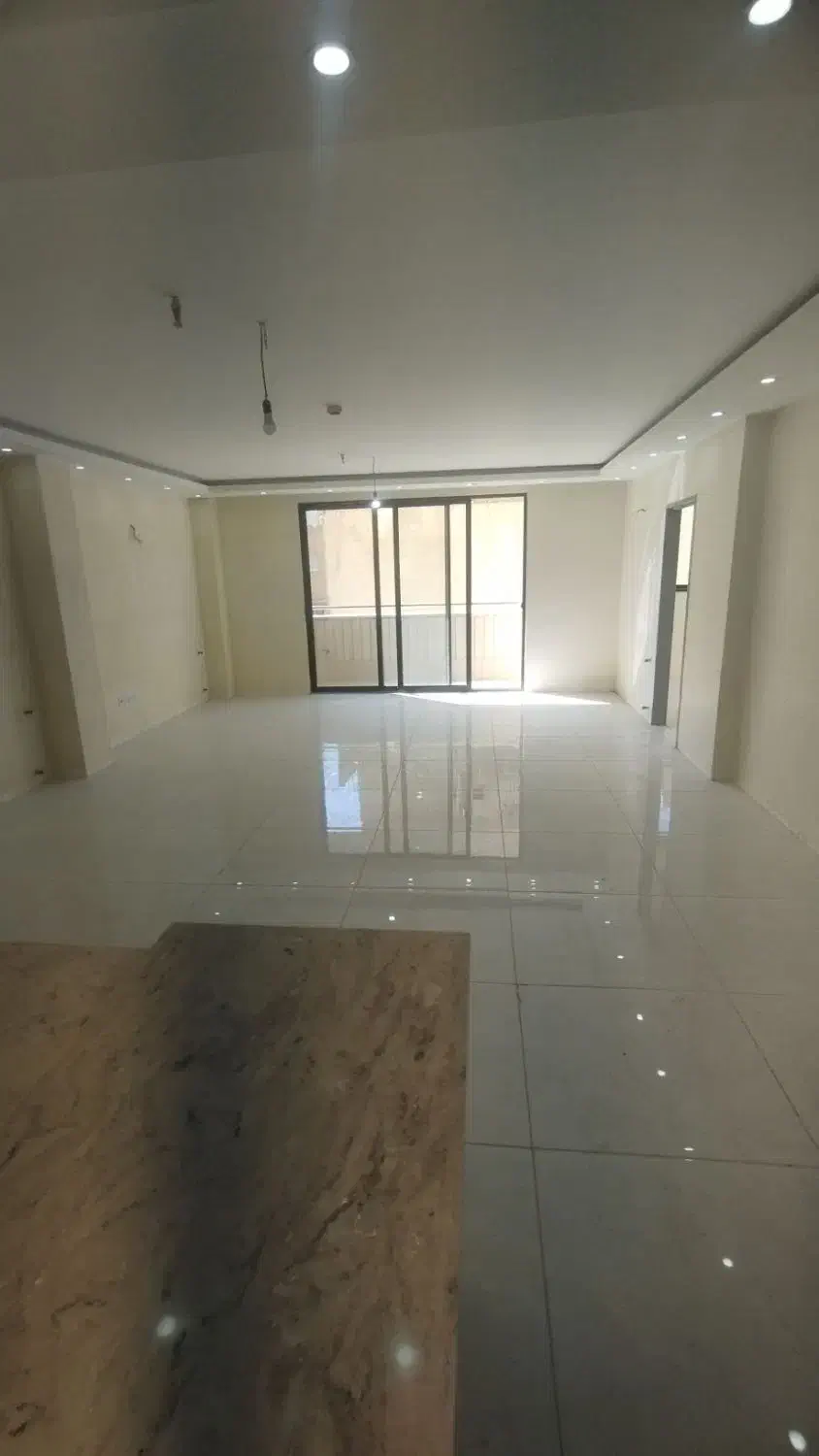 فروش تک واحدی 130متری واقع در خیابان اصلی ایمان|فروش آپارتمان|اصفهان, الهیه|دیوار