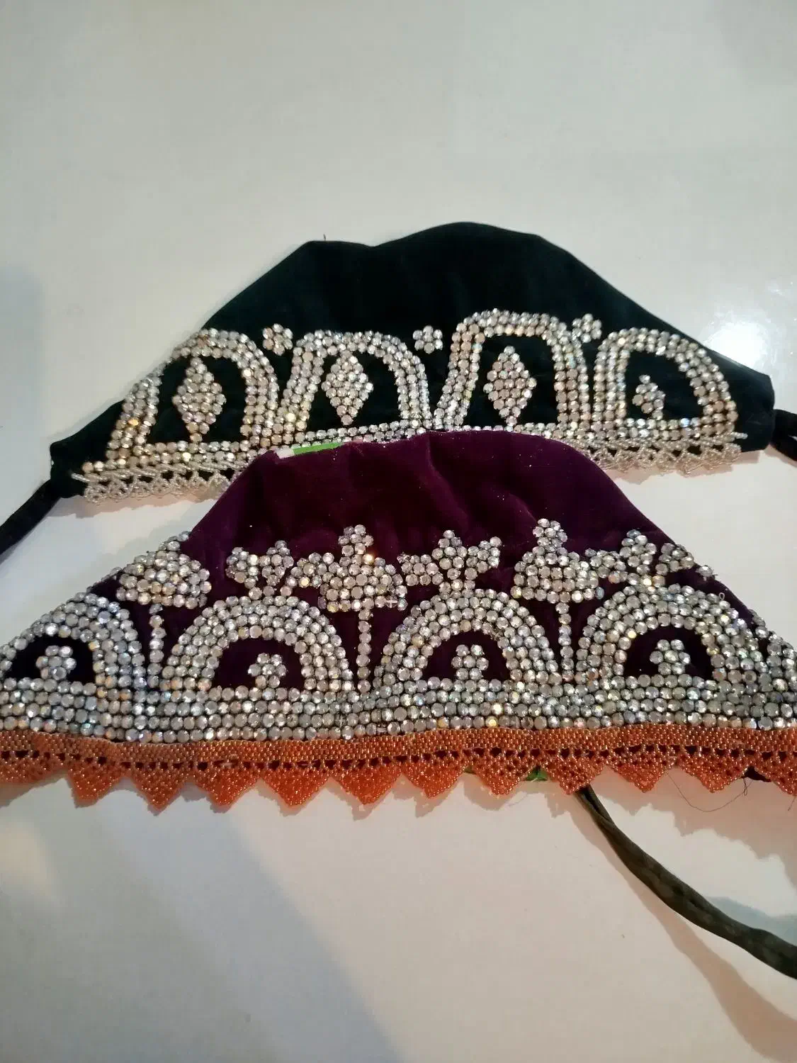 دو عدد لچک قدیمی|لباس|فولادشهر, مسکن مهر فولادشهر|دیوار