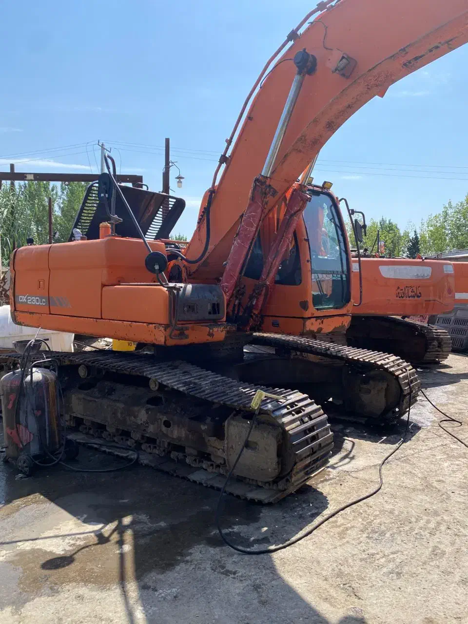 بیل مکانیکی زنجیری دوسان دی ایکس|خودرو سنگین|کوهی‌خیل, |دیوار