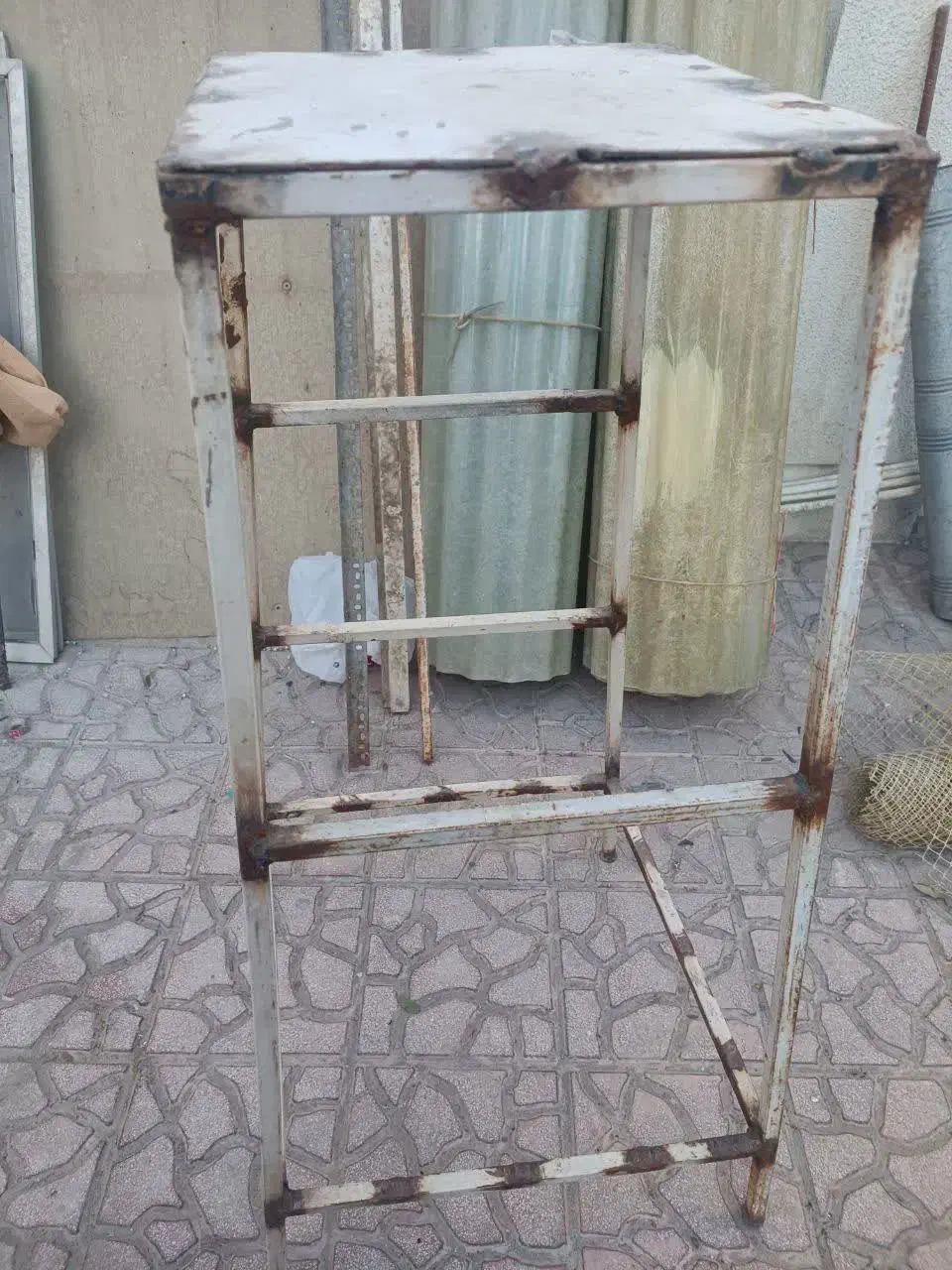 چهار پایه آهنی|مصالح و تجهیزات ساختمان|اسلام‌شهر, شهرک واوان|دیوار