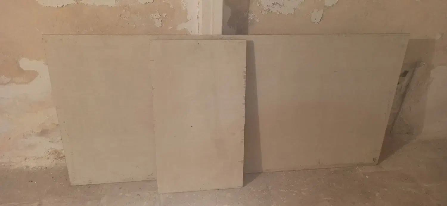 صندل و میز و تابلو وایت برد|مبلمان خانگی و میز عسلی|همدان, |دیوار