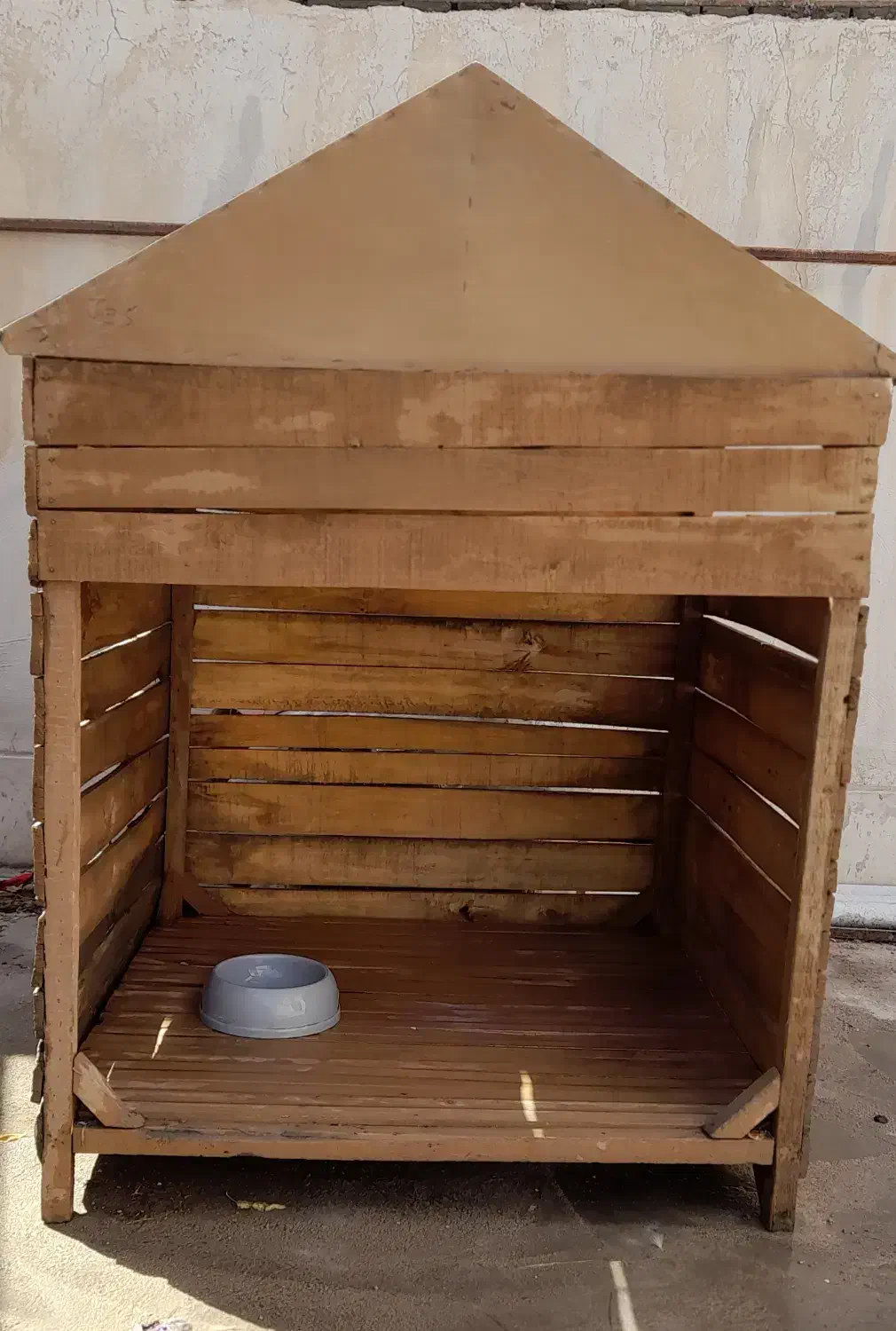 خانه بزرگ سگ|لوازم جانبی حیوانات|بجنورد, |دیوار