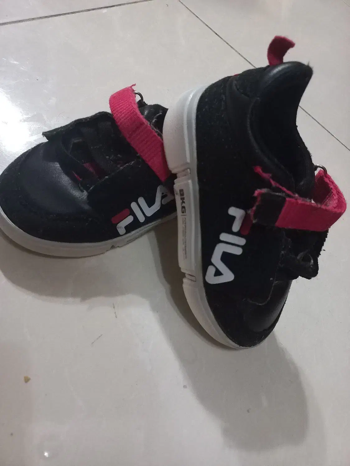 کفش کودک سایز۲۴|کفش و لباس بچه|شیراز, شهرک مفتح|دیوار