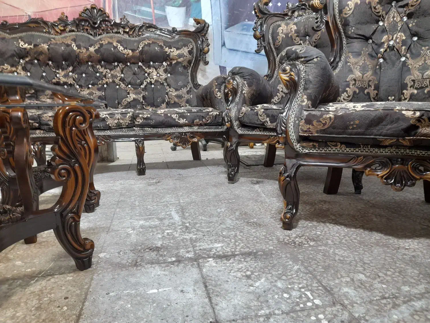 مدل خرچنگی ۹نفره با میز کامل چوب گردو|مبلمان خانگی و میز عسلی|قم, نیروگاه|دیوار