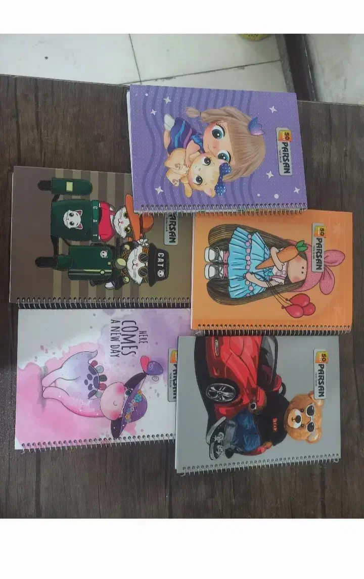 انواع دفاتر زیبا وبه روز زیرقیمت مغازه موجوده|لوازم التحریر|ساوه, |دیوار