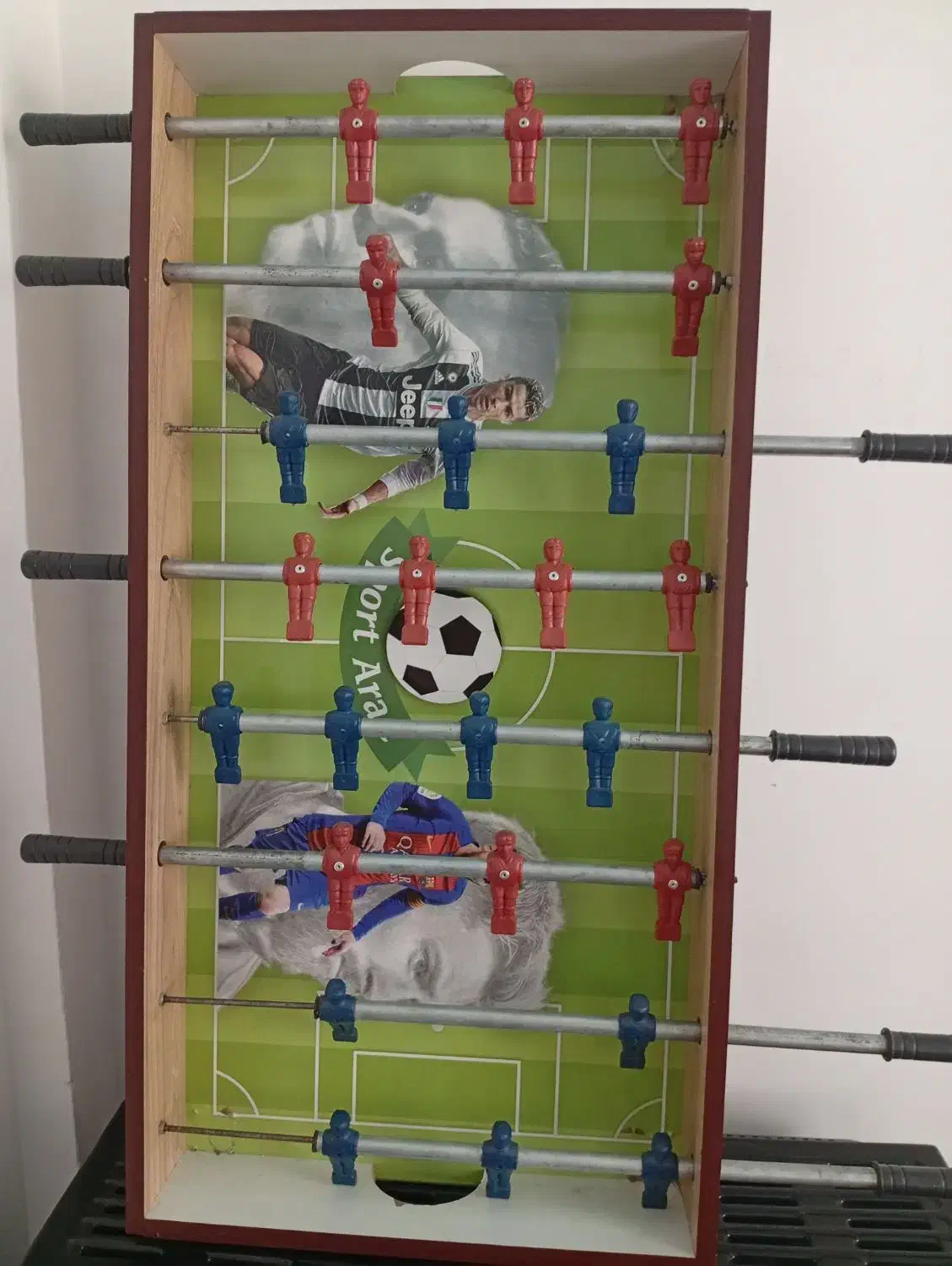 فروش یک عدد فوتبال دستی تمیزو قشنگ|ورزشهای توپی|قروه, |دیوار