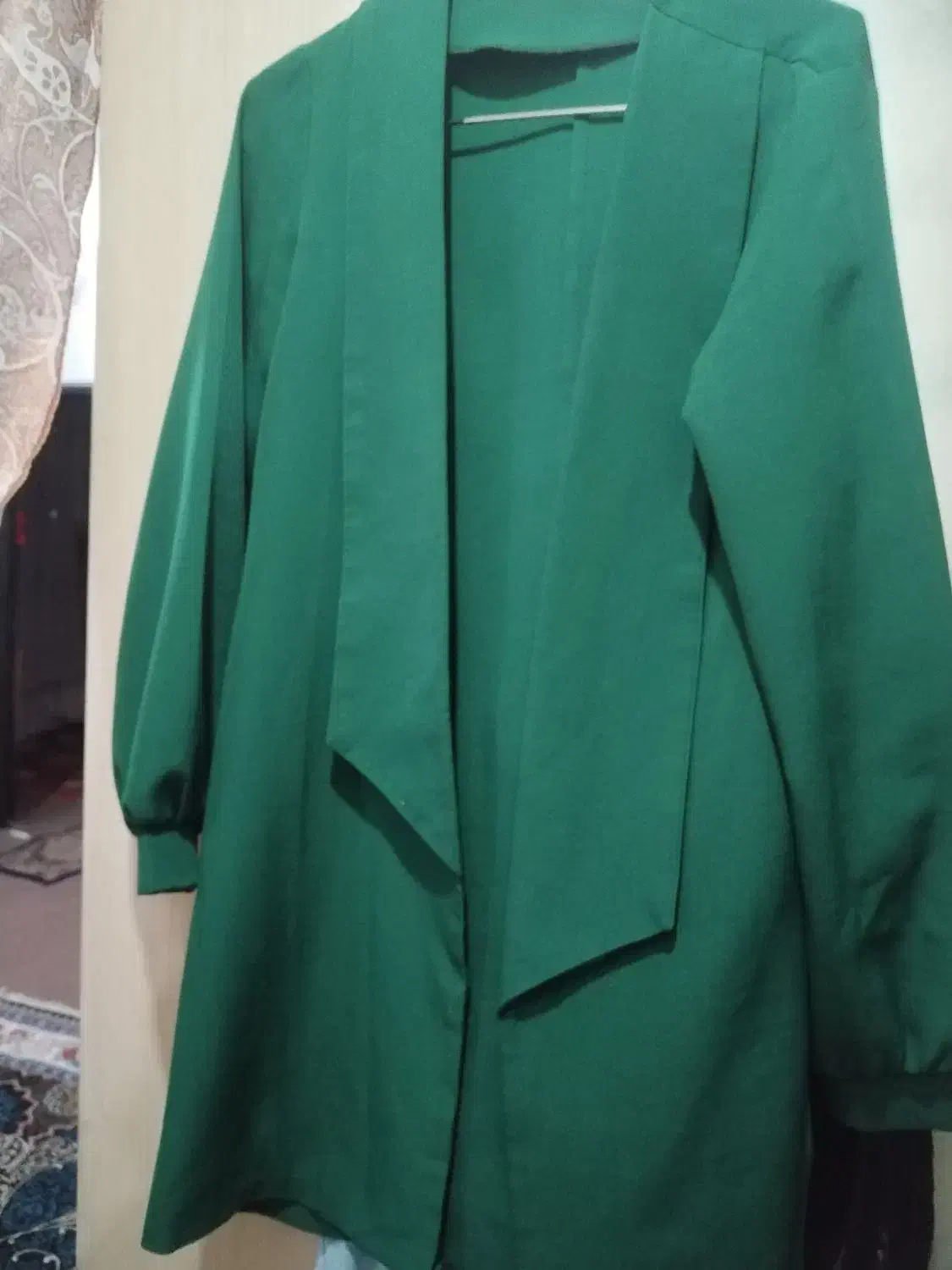 کت پالتو|لباس|اردبیل, |دیوار