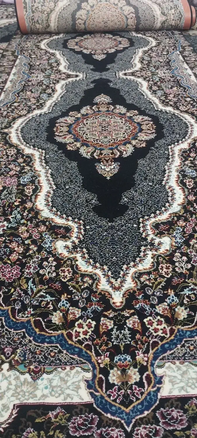 کنار فرشی|فرش|قائم‌شهر, |دیوار